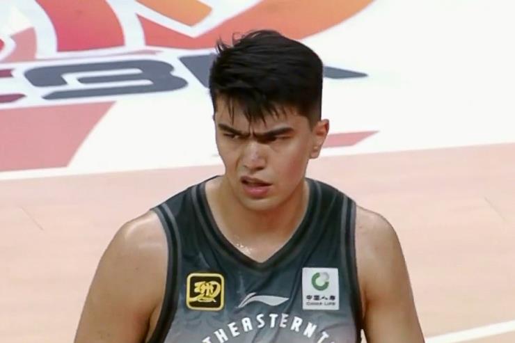 相當高效！魯吐布拉出戰19分鐘 7中5貢獻14分10籃板